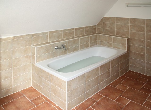 Referenzen contemporary-bathroom