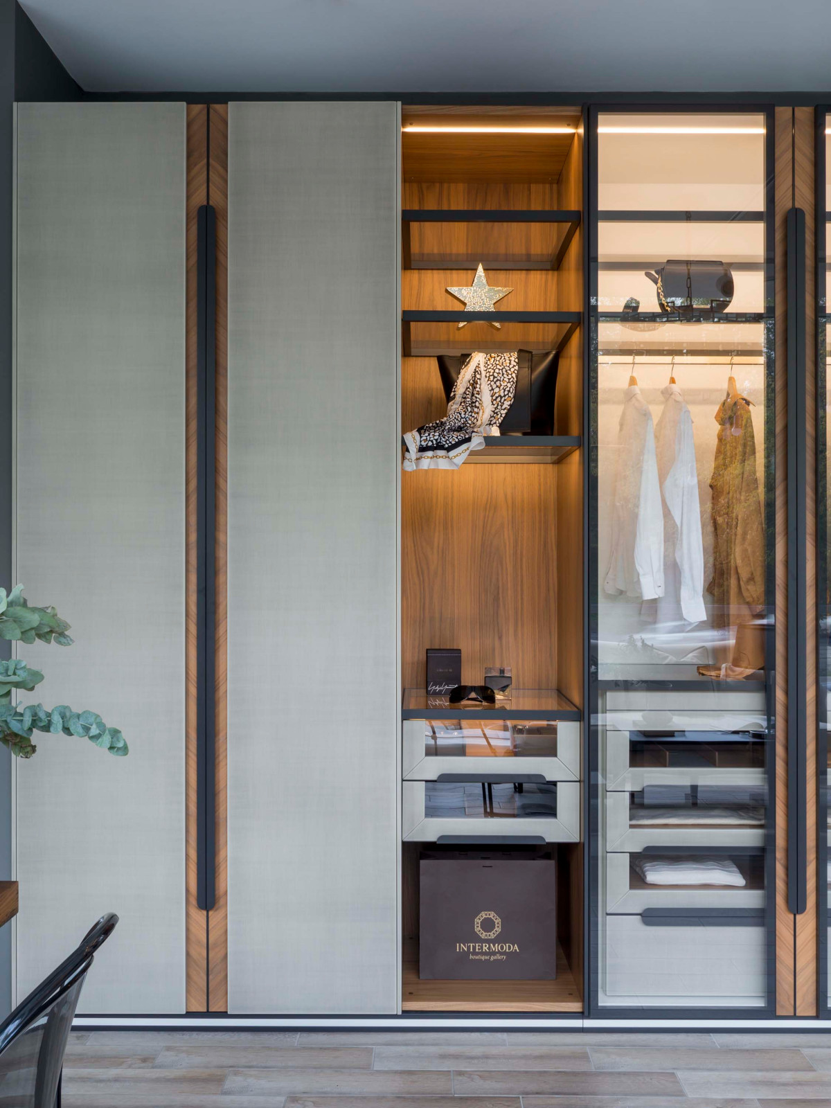 Giulia Novars, Нижний Новгород, ул. Горького 260