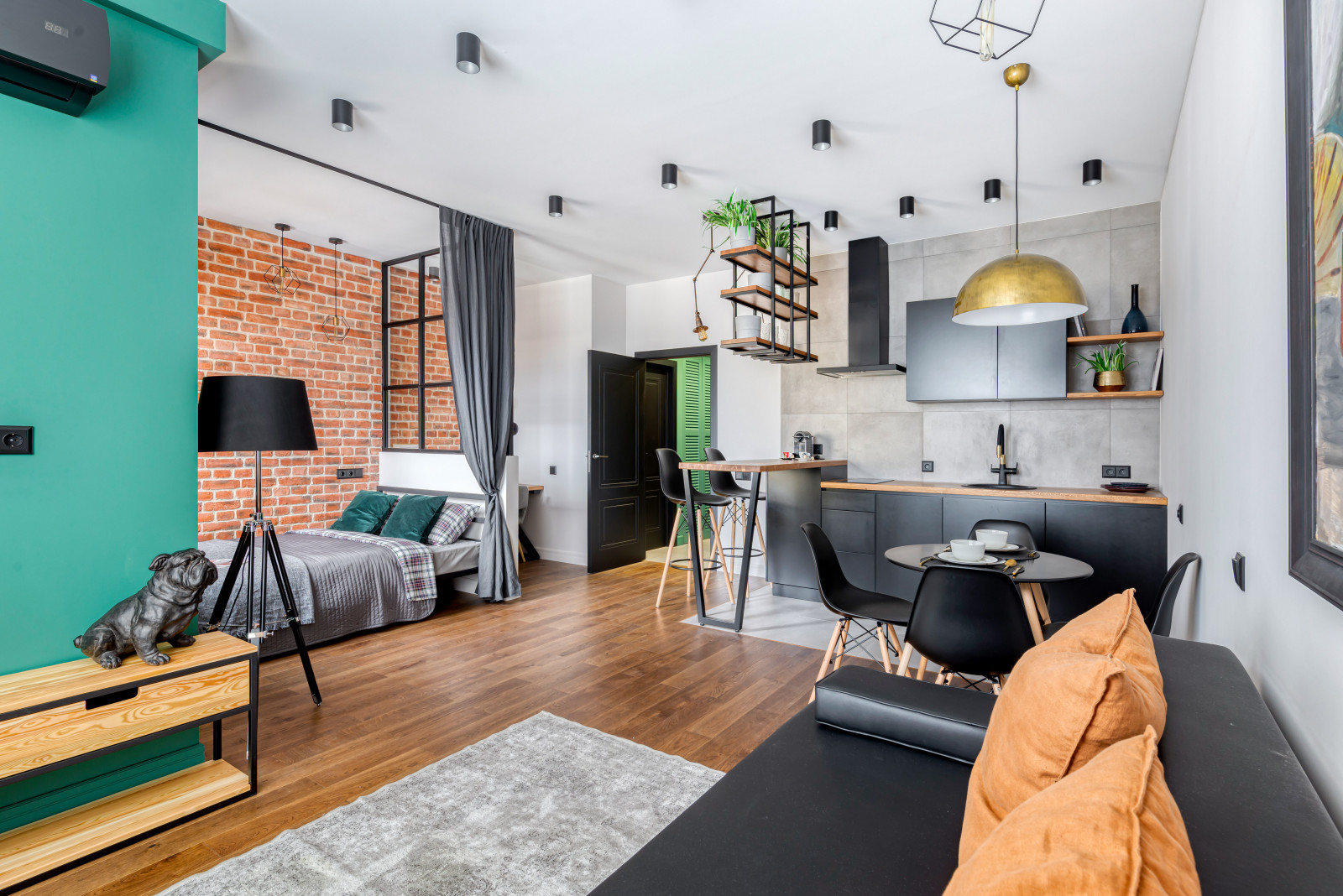 Студия в стиле лофт для холостяка