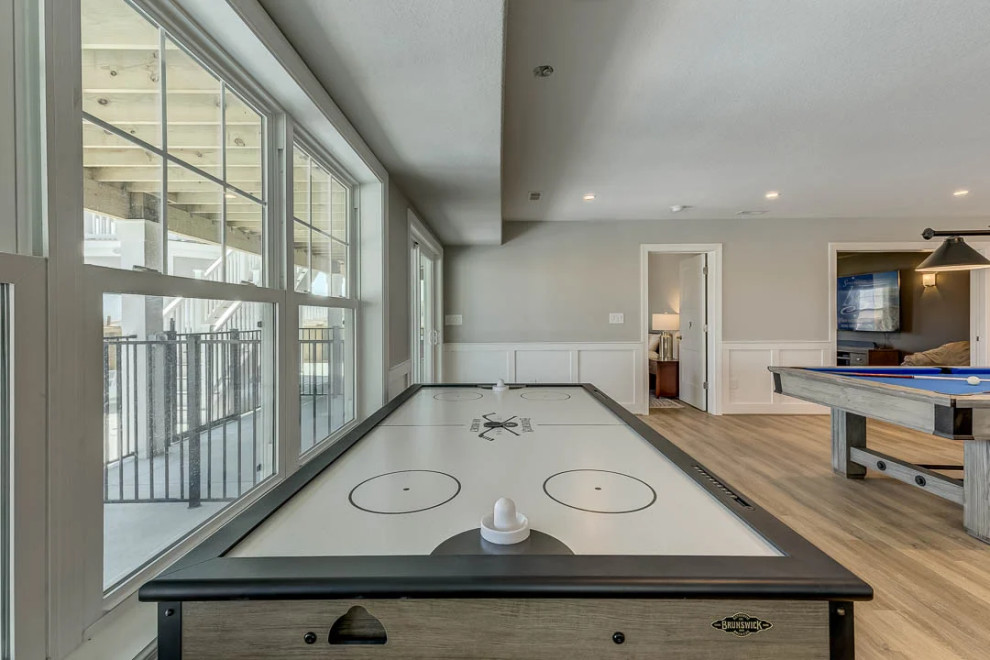 Dolphin Watch (2023)