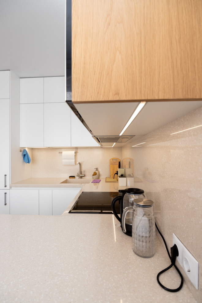 Современная кухня в минималистичном стиле