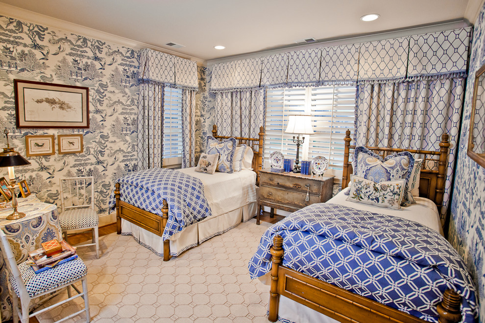 Design ideas for a traditional guest bedroom in Nashville with no fireplace.