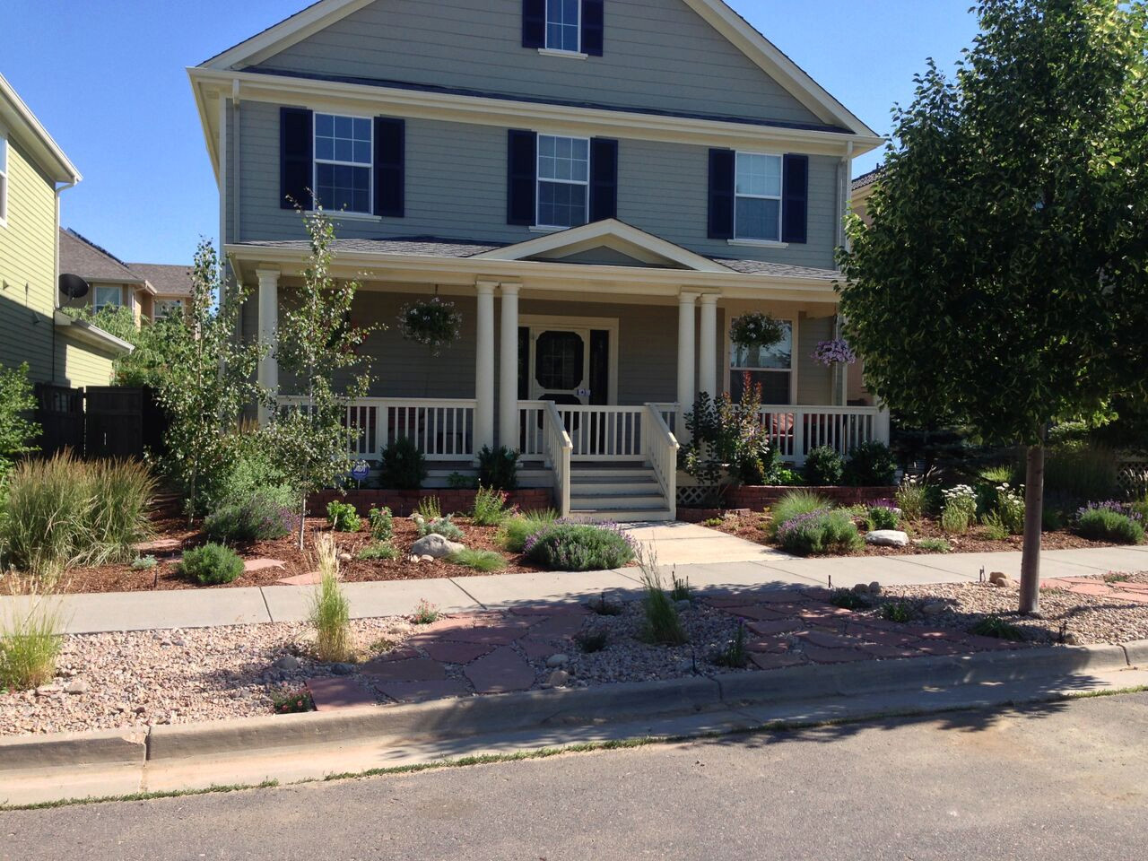 Front Yard Landscape Designs