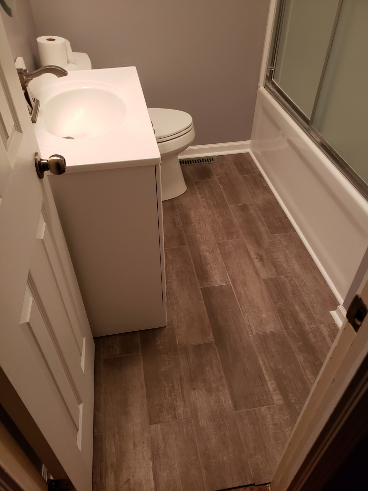 Example of a classic bathroom design in Chicago