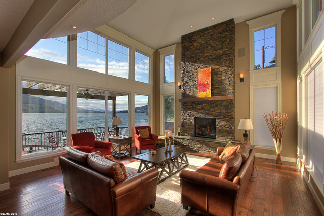Traditional mediterranean-living-room