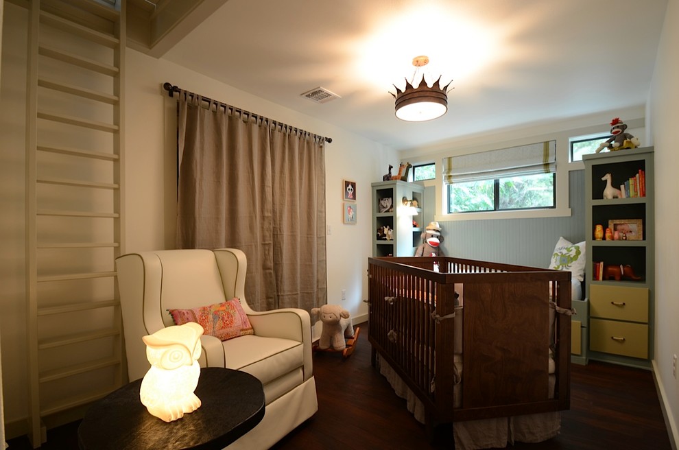 This is an example of a transitional kids' room in Austin.