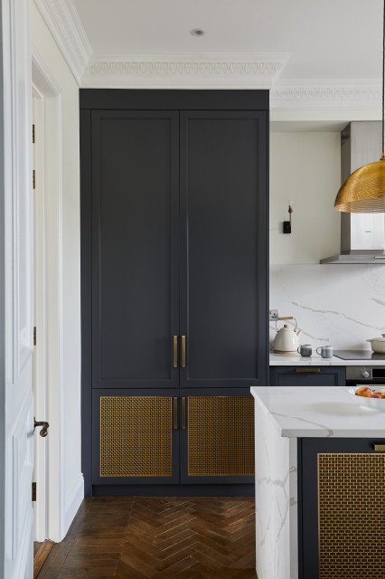 Kitchen transitional-kitchen