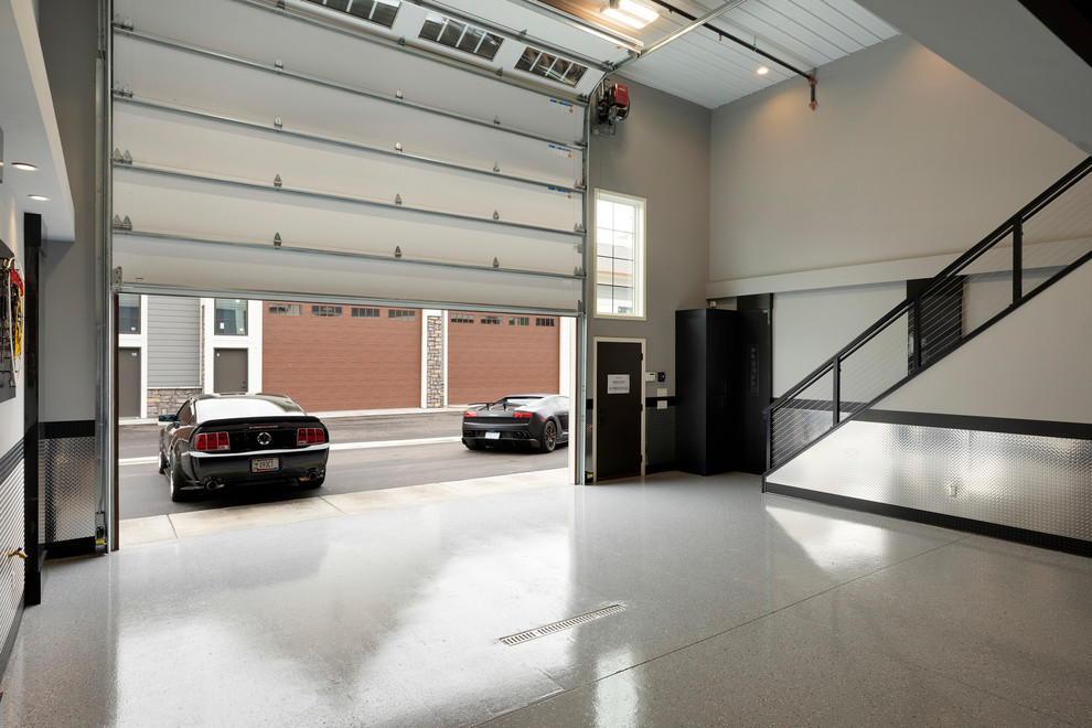 Photo of a modern garage in Other.