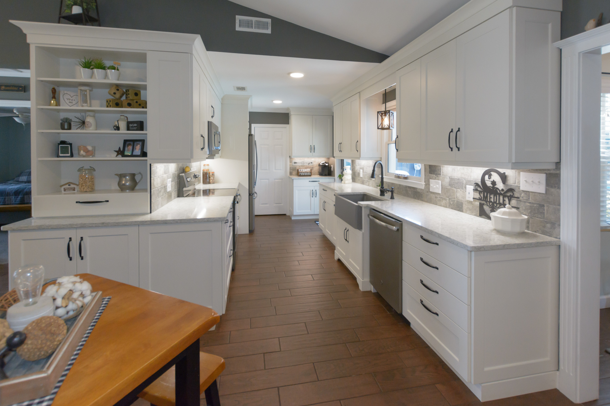 Myrtle Beach classic white kitchen
