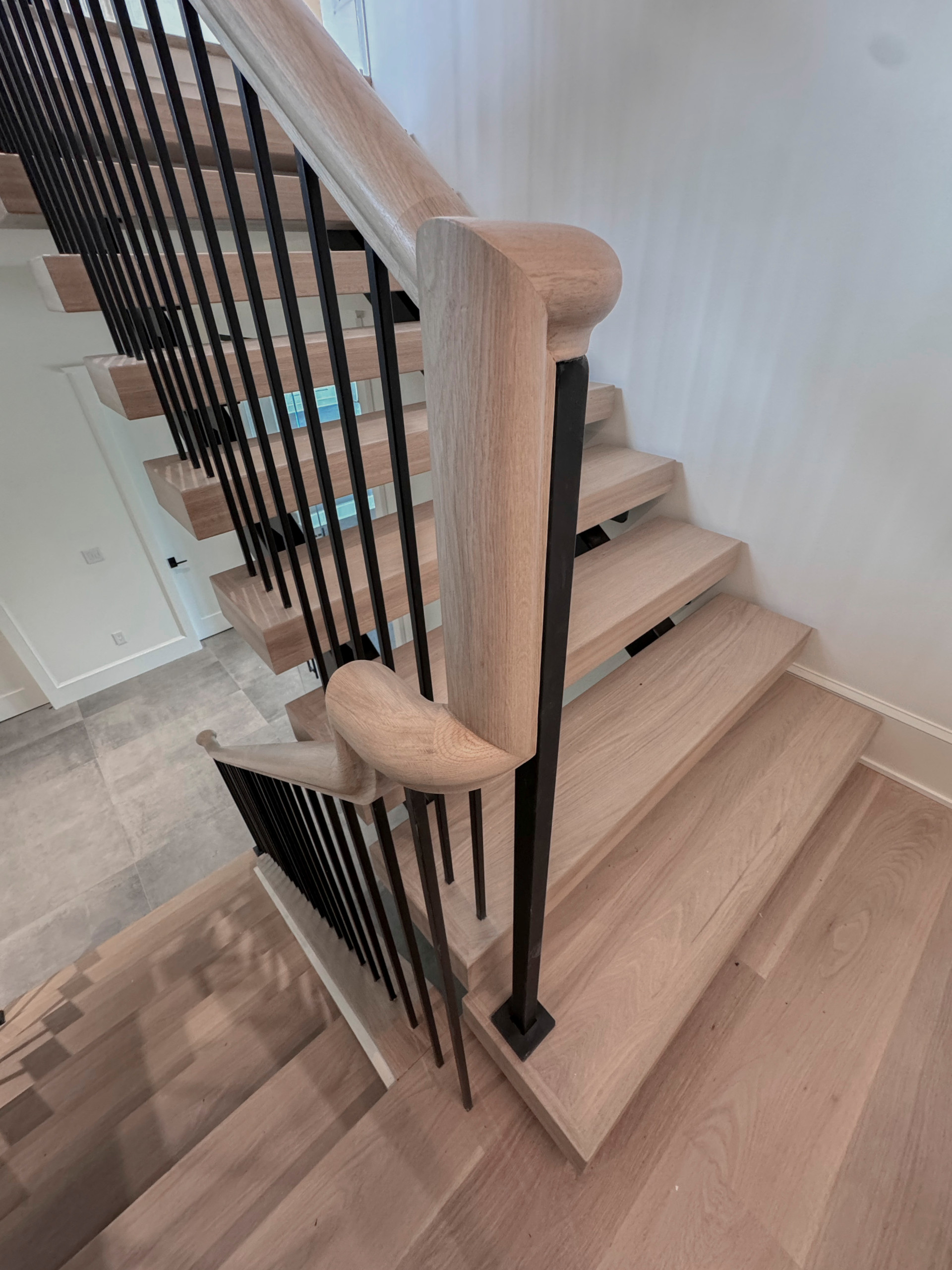 122_Modern Steel & Wood Floating Staircase, Arlington VA 22207