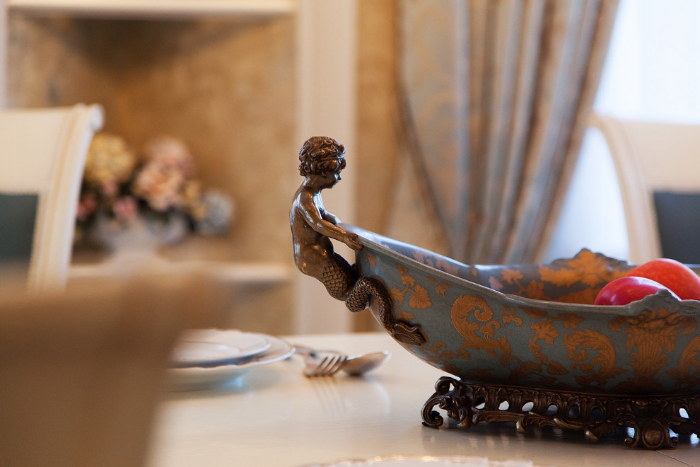 Гостиная, прихожая и холл в Классическом стиле. Фото реализованоного проекта