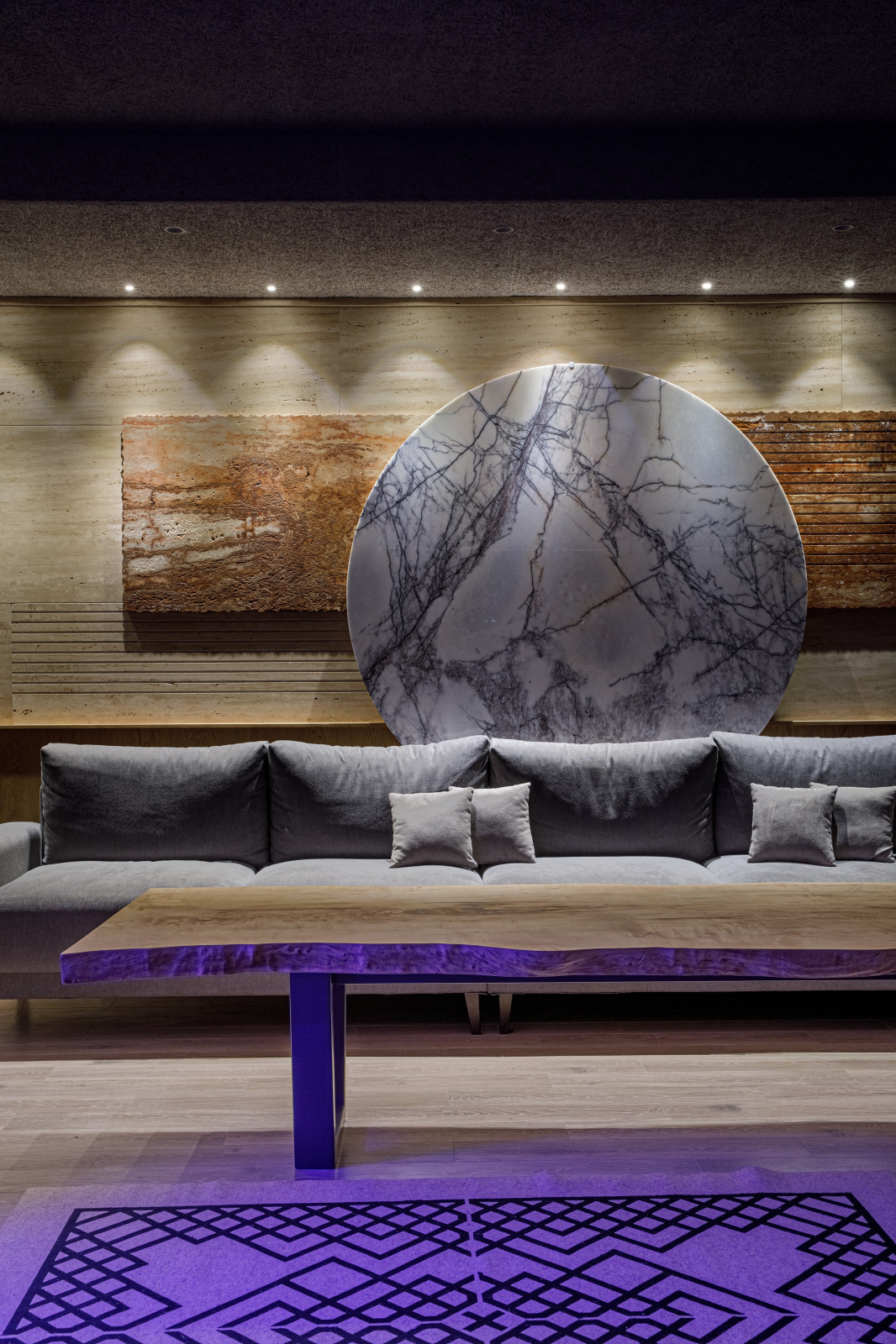 Реализованный проект Таунхауса (ночь) по ул. Бархатная г. Владивосток