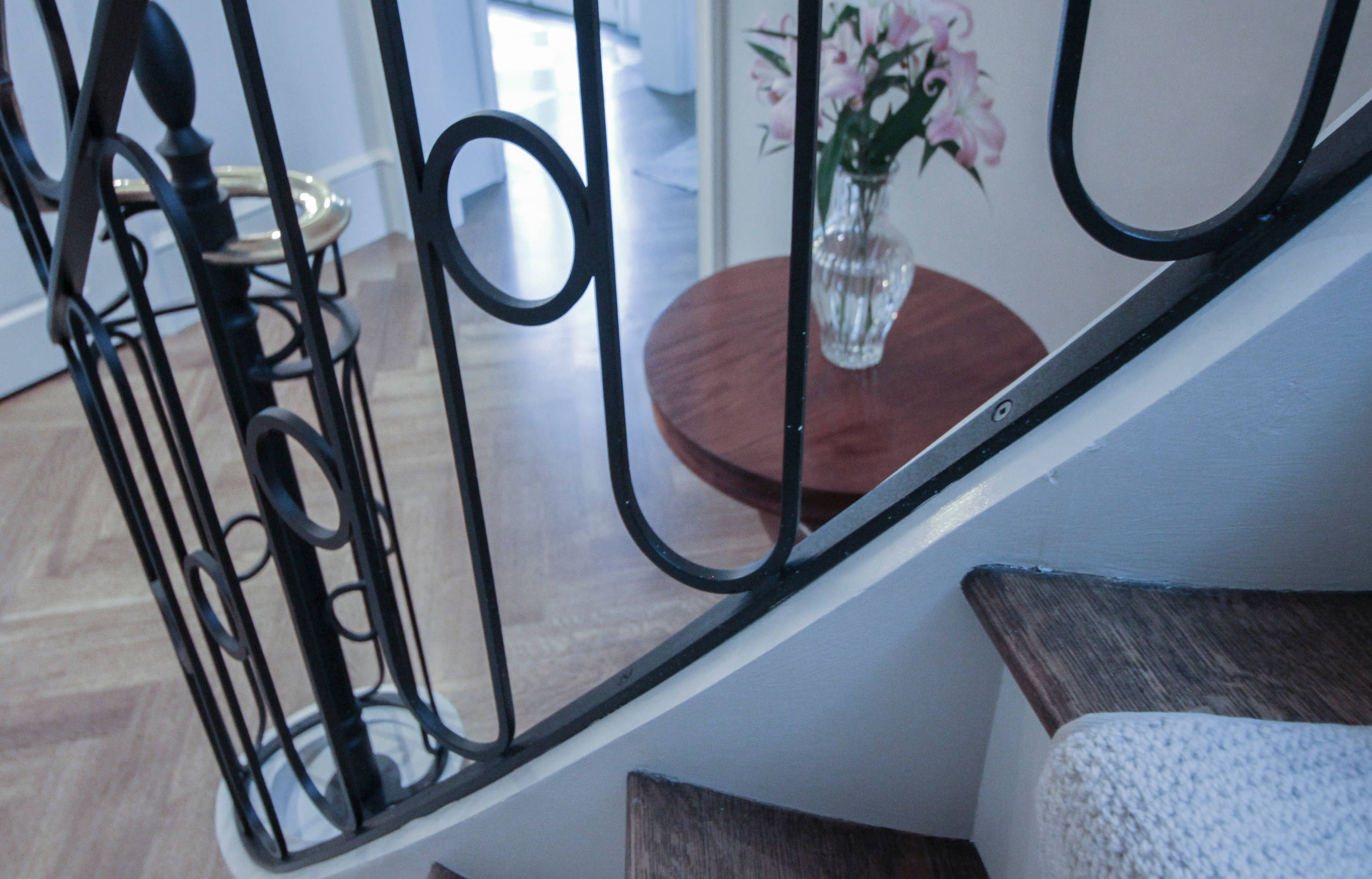 61_Sculptural/Elliptical Staircase in Washington, DC 20008