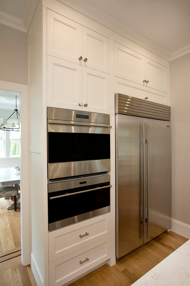 Kitchen - kitchen idea in Boston