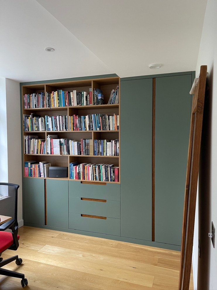 Bespoke Wardrobes and Custom Shelving Solutions with Routed Wooden Handles