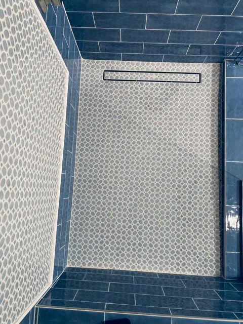 SUBWAY TILE PATTERN BATHROOM REMODEL minimalistisch-badezimmer