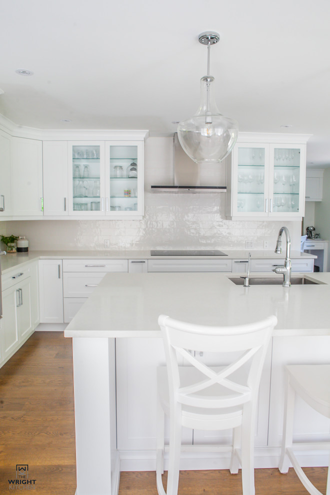 Inspiration for a transitional kitchen remodel in Toronto