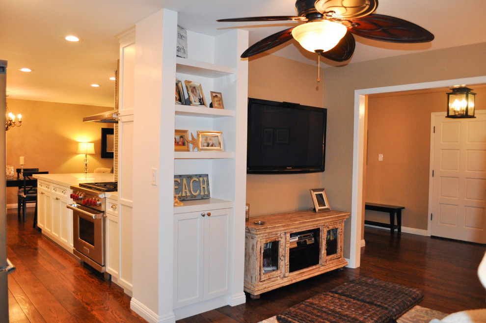 Transitional home design photo in San Francisco