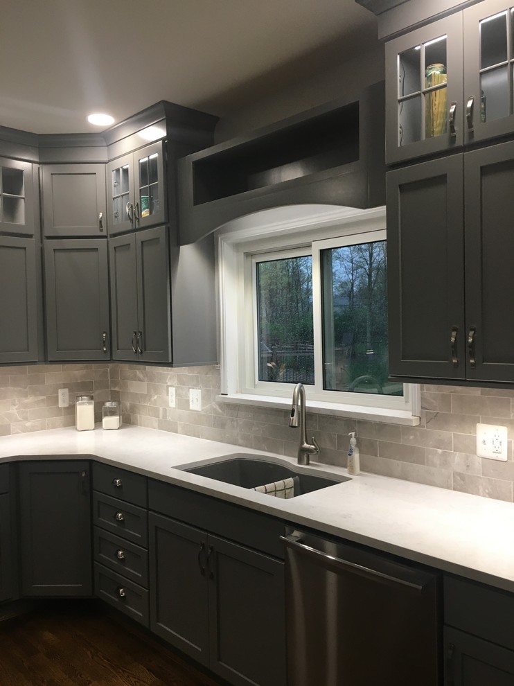 Inspiration for a transitional kitchen remodel in Cincinnati
