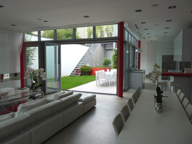 L'immat&eacute;riel ! contemporary-living-room