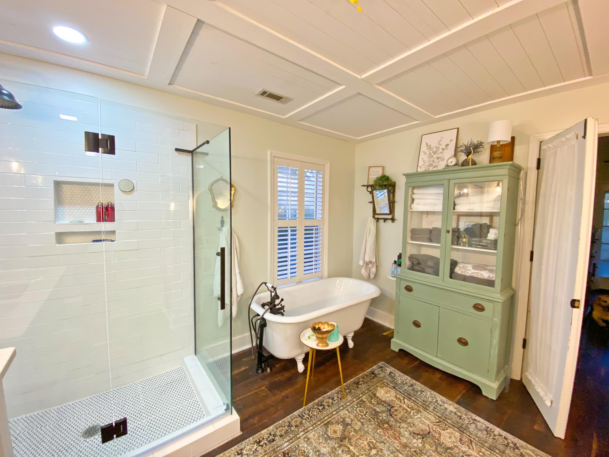 A Classic Bathroom Remodeling Project