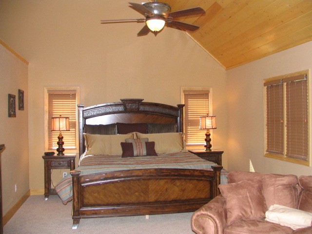 Bedroom - rustic bedroom idea