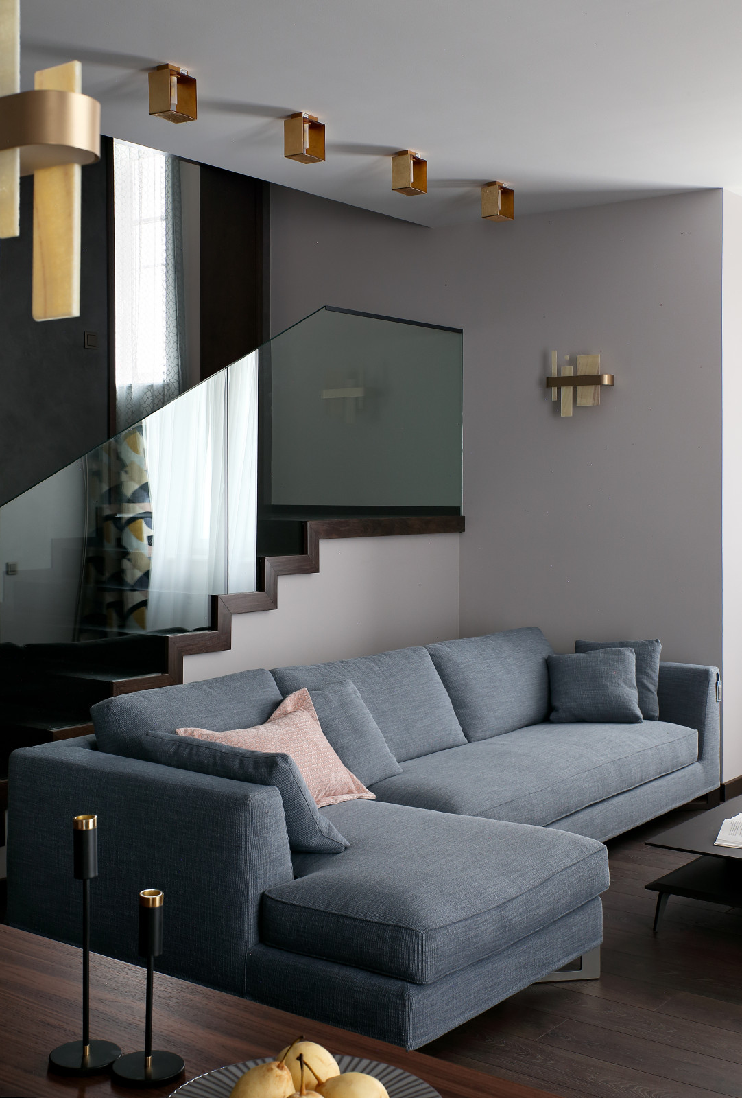 Двухэтажная квартира за городом