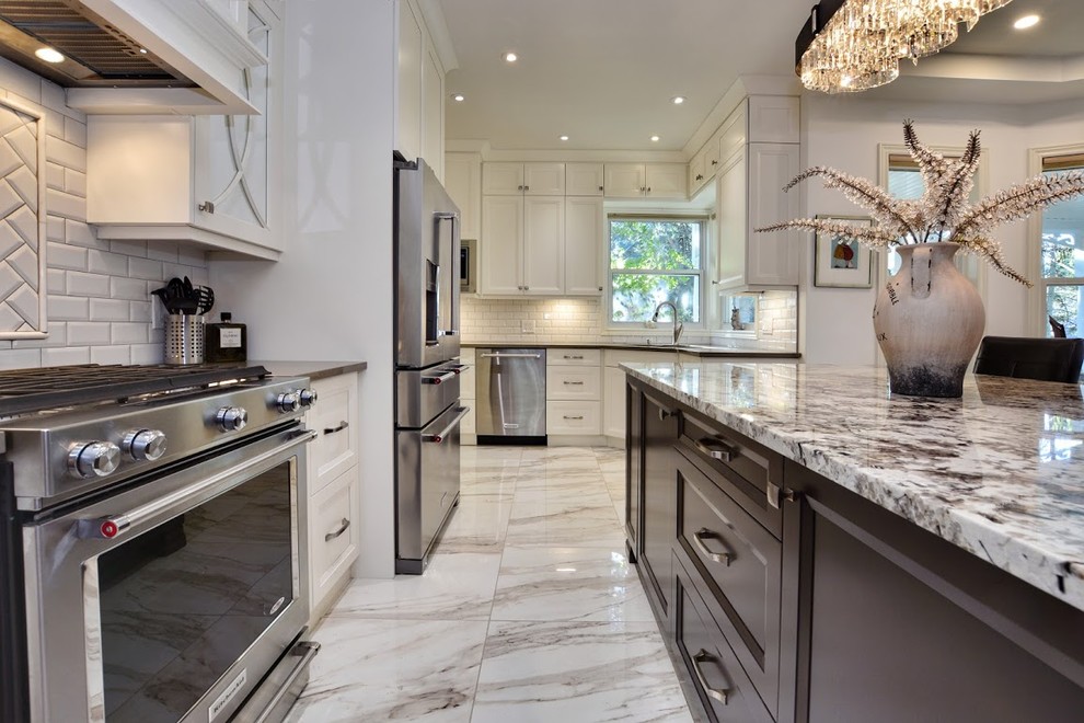 Example of a transitional kitchen design in Toronto