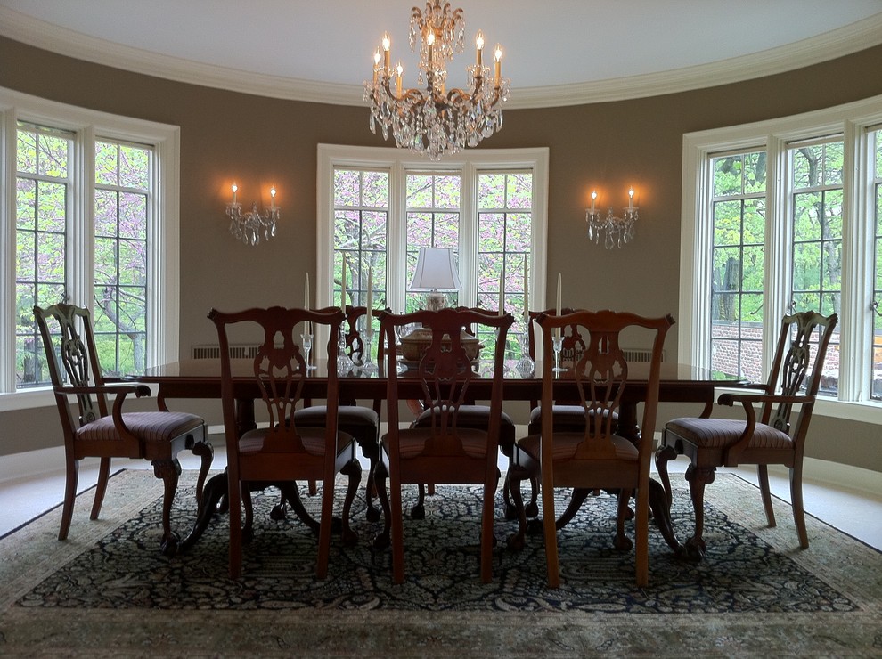 Inspiration for a traditional dining room in Cedar Rapids.