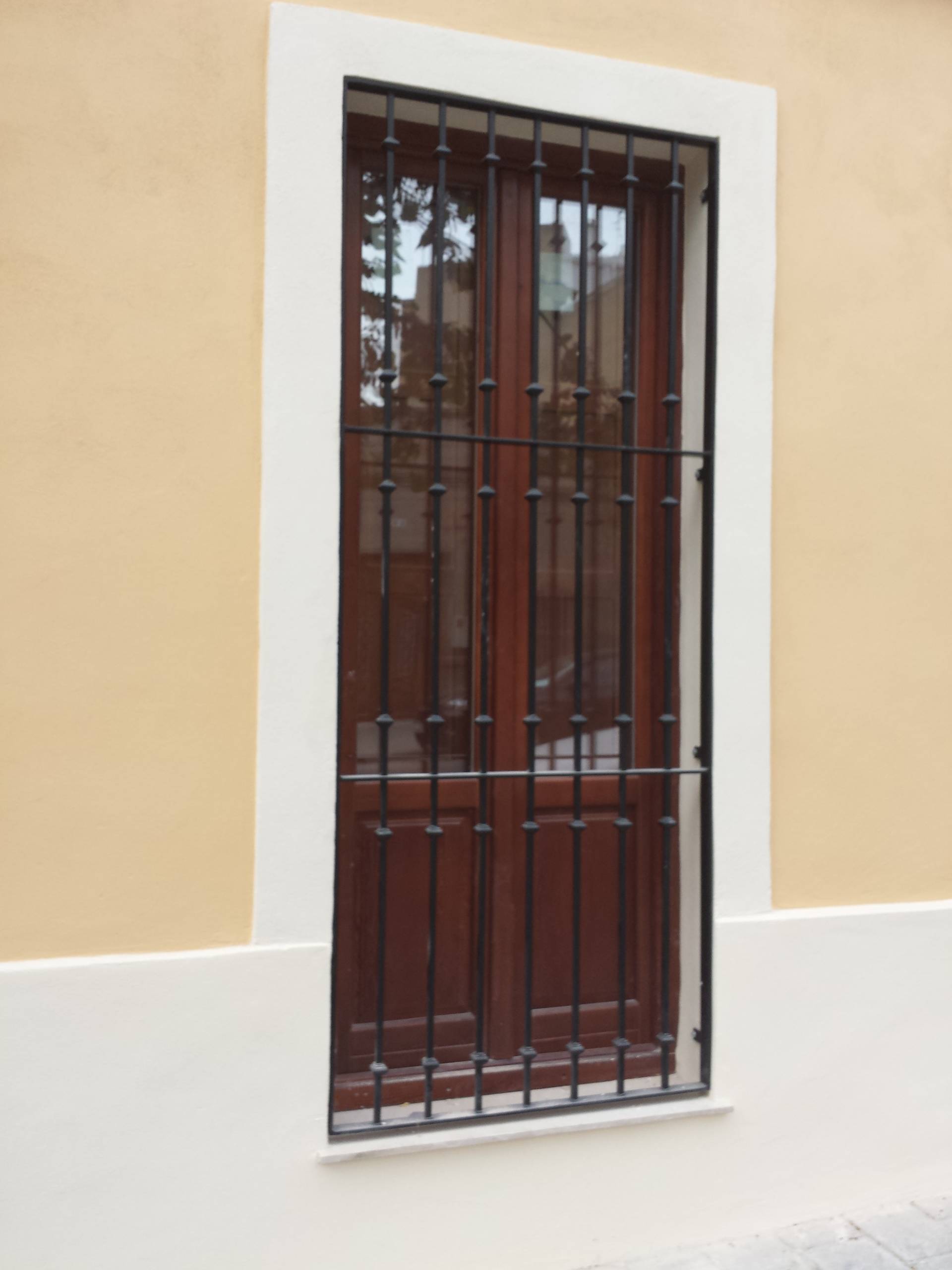 CASA DE PUEBLO EN PATERNA