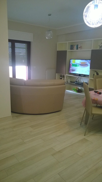 Appartamento modern-vardagsrum