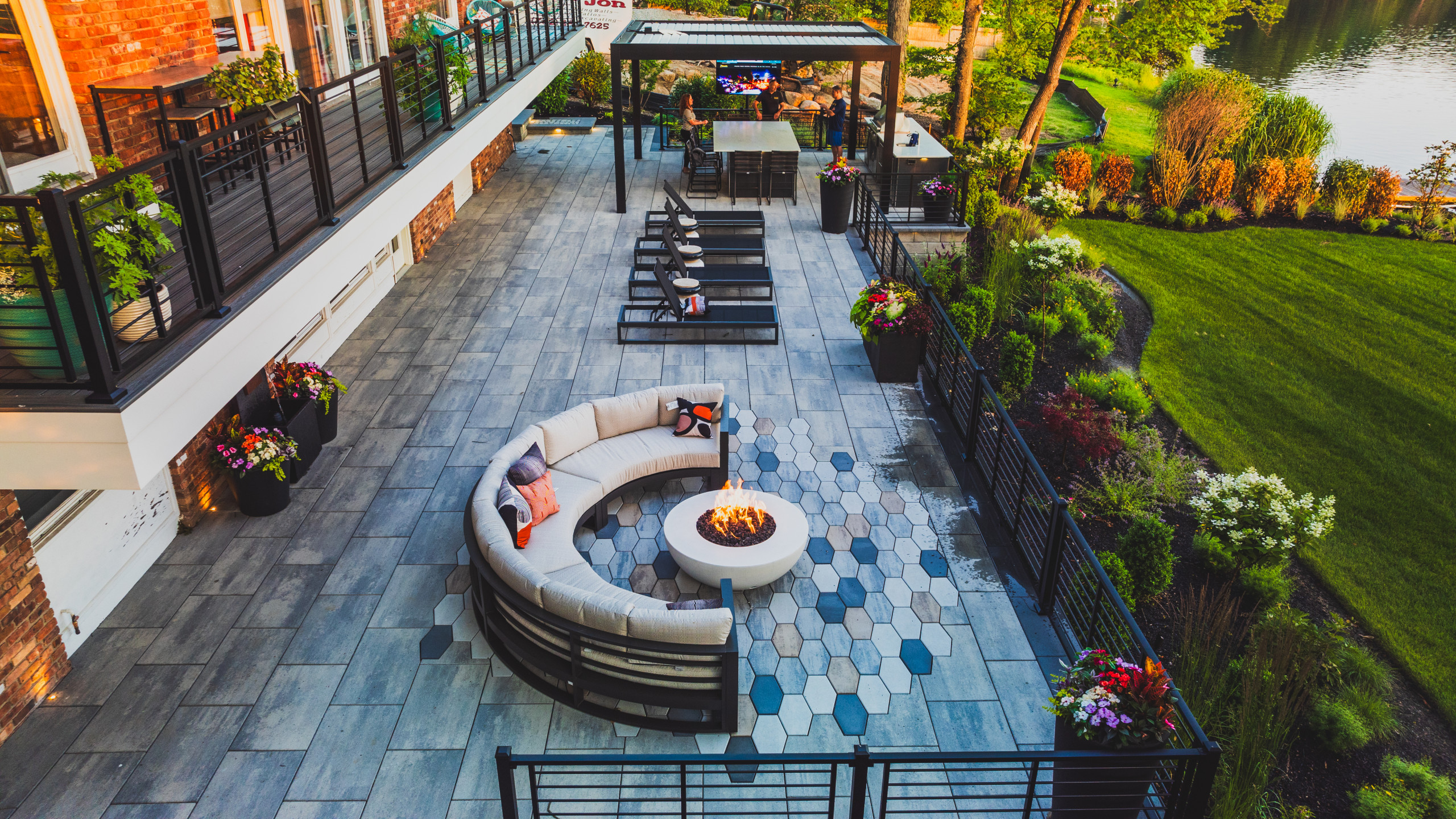 Pines Lake Modern Retreat