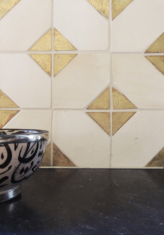 Inspiration for a mediterranean kitchen remodel in Phoenix