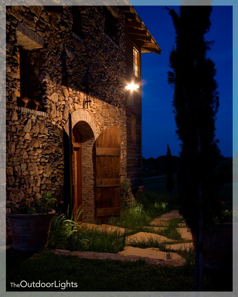 Entryway - rustic entryway idea