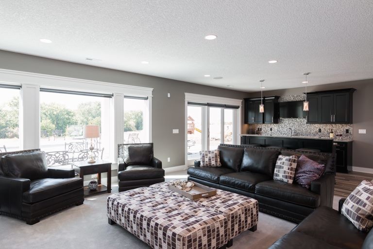 Home design - transitional home design idea