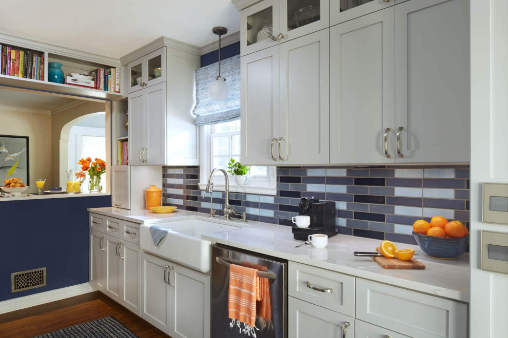 Mid-sized trendy galley enclosed kitchen photo in Minneapolis