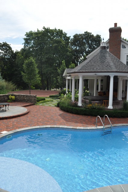 Milieu Design traditional-garden