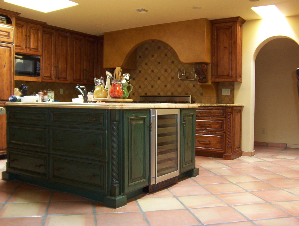 Example of a mountain style kitchen design in Phoenix