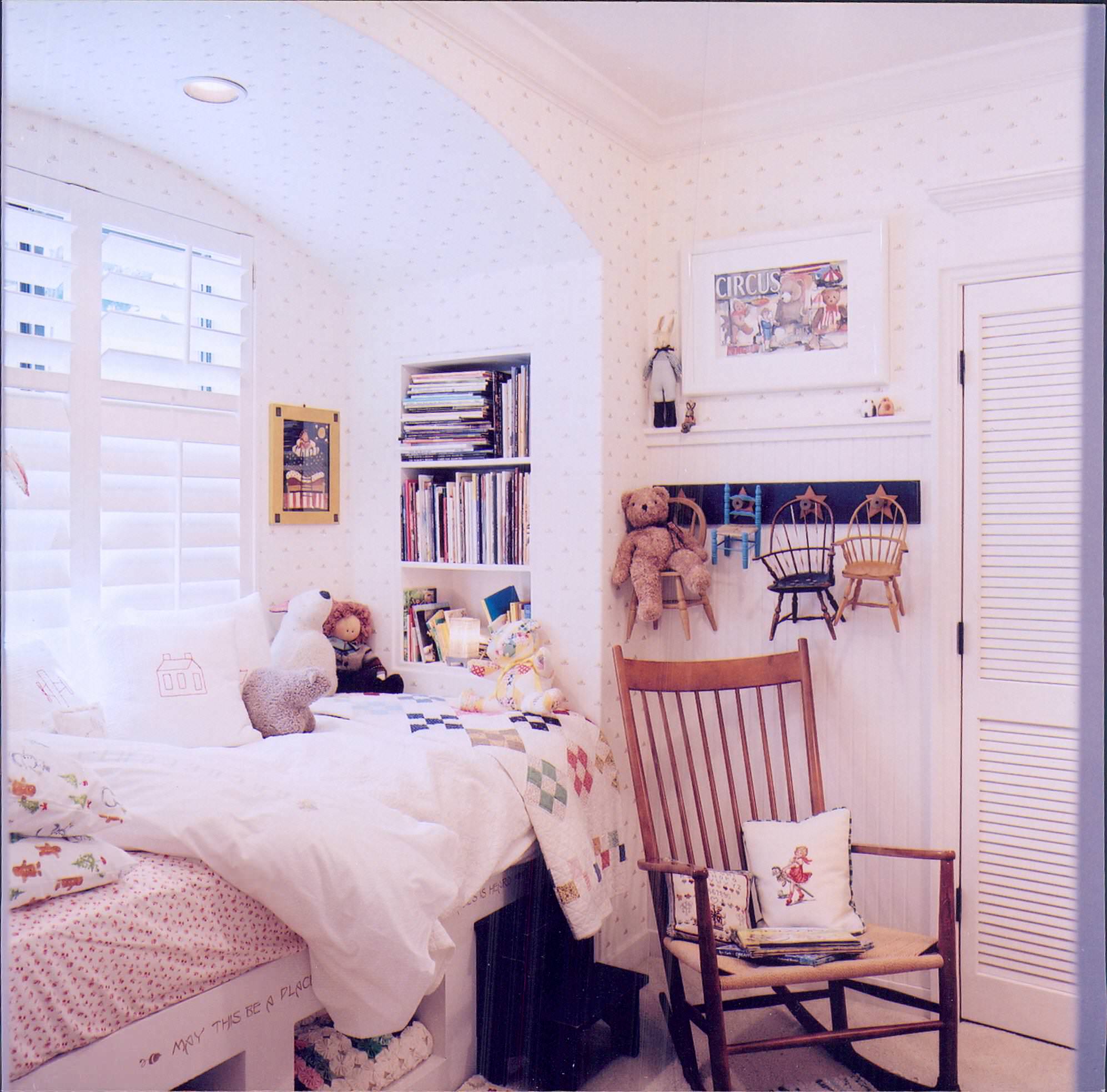 75 Craftsman Purple Bedroom Ideas You'll Love - December, 2025 | Houzz, image size:1994x1968