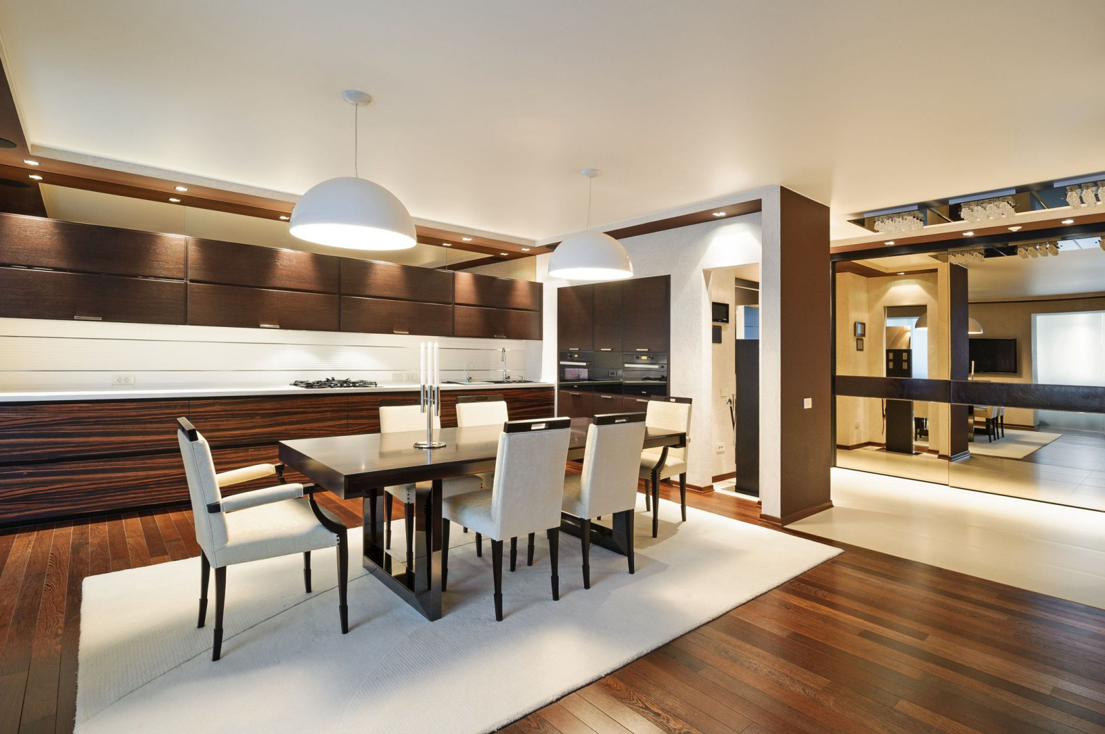 Дизайн интерьера двухуровневой квартиры в Санкт-Петербурге