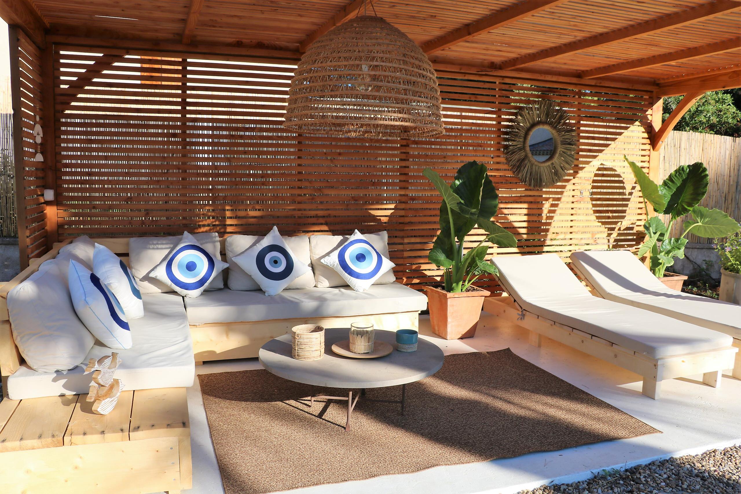 Trans-en-Provence - Création d'une pergola & de mobilier extérieur