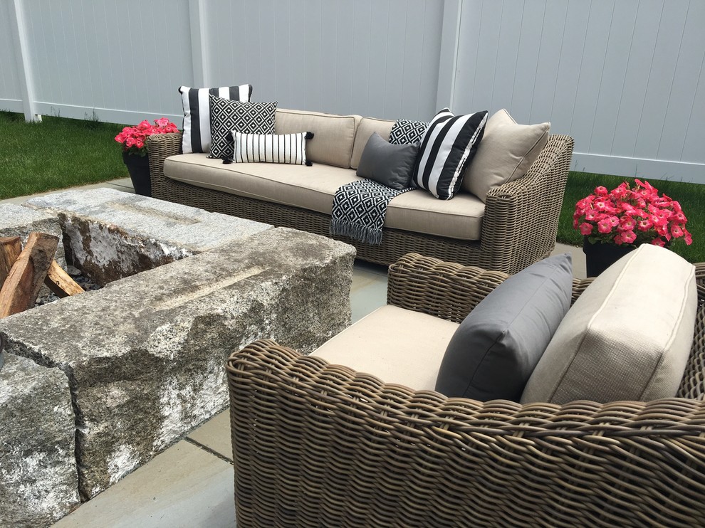 Example of a transitional home design design in Boston