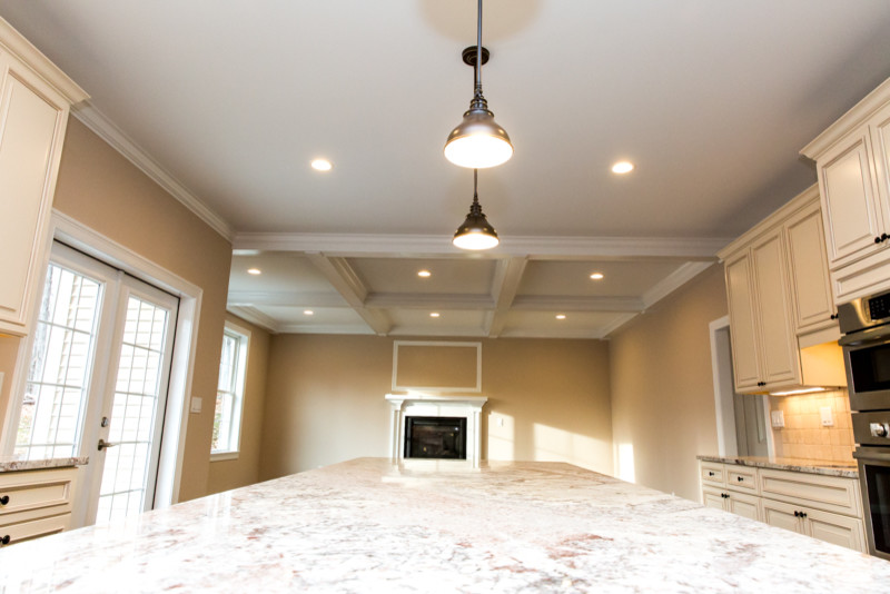 Inspiration for a transitional kitchen remodel in Bridgeport