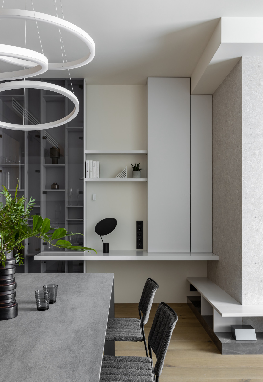 Рабочий уголок в гостиной