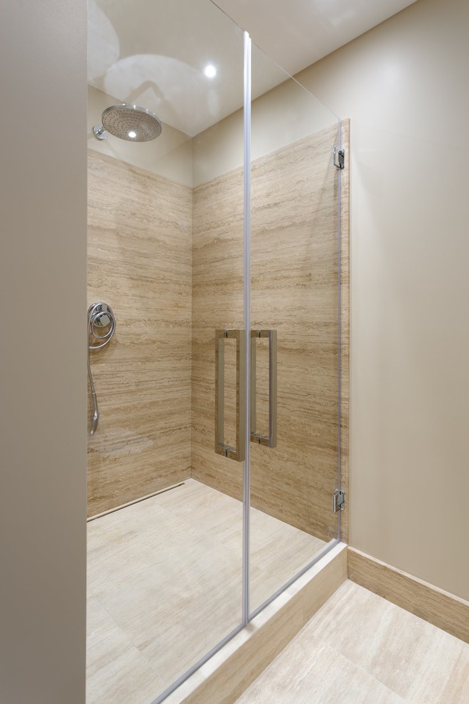 Стеклянная перегородка в душевую