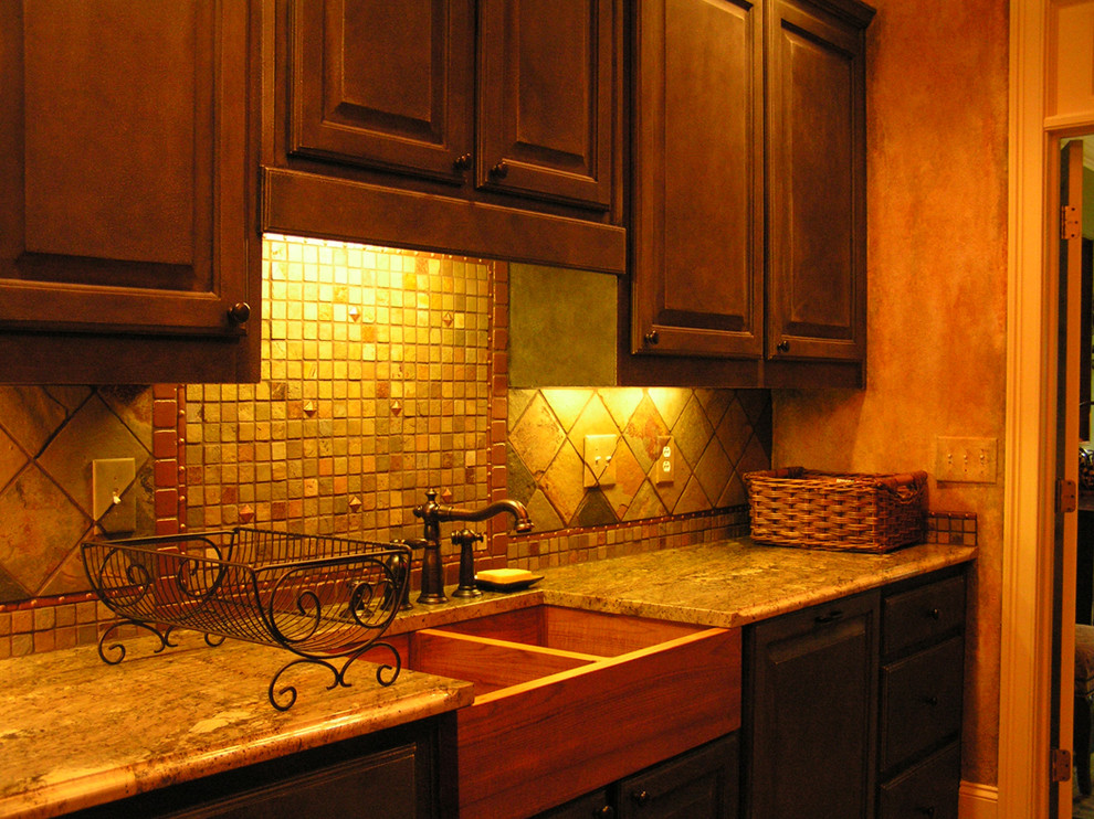 Inspiration for a rustic home design remodel in Atlanta