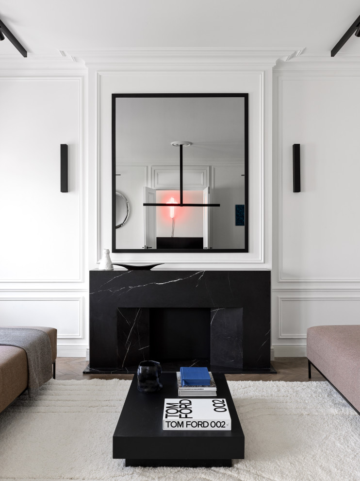 Скрытый телевизор над камином