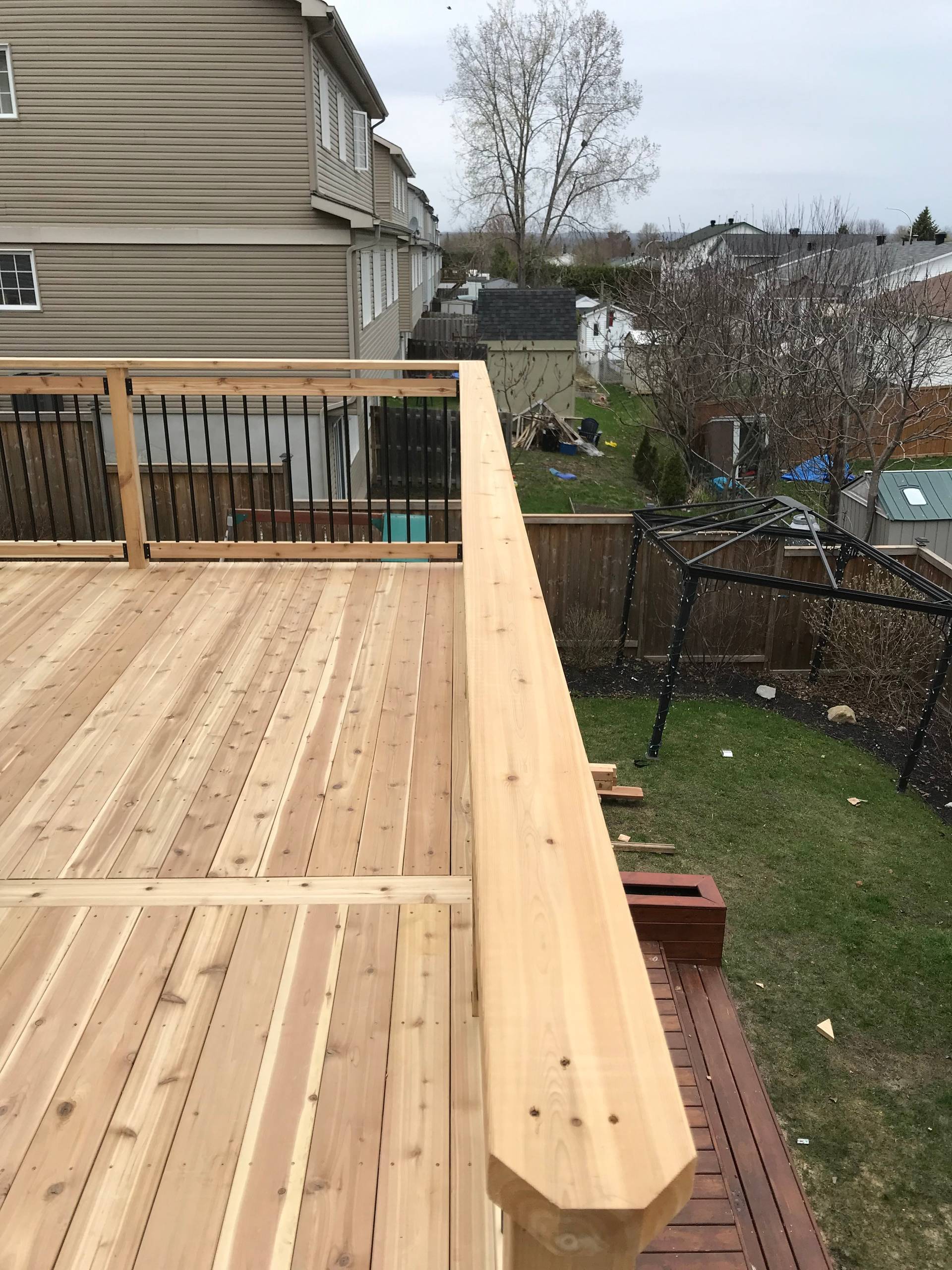 one solid 18',2x6 cedar cap for railing
