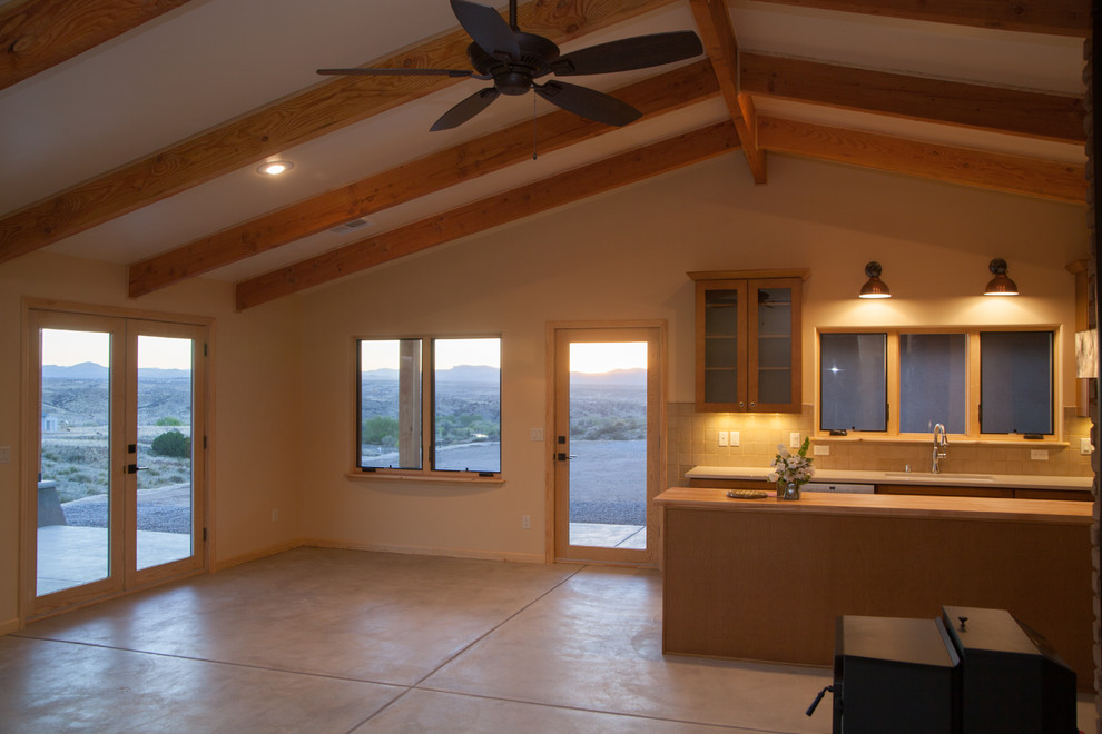 Inspiration for a transitional home design remodel in Albuquerque