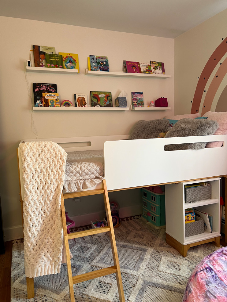 Valley Cottage, Girl's Bedroom